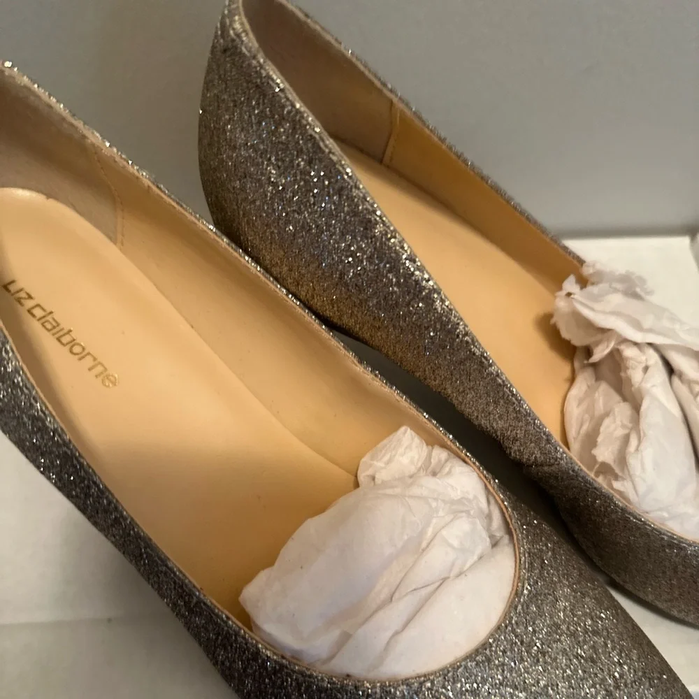🎓NWT Liz Claiborne Women's Sparkling Silver Heeled Boots - Picture 6 of 11